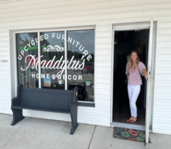 MaddyLu's Home Decor